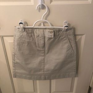 vineyard vines khaki skirt